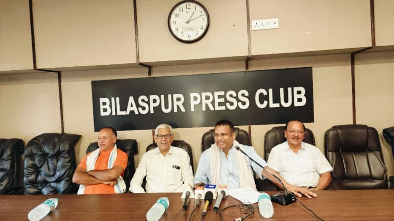 हास्य योग केवल हंसना नहीं सिखाता बल्कि  मानसिक और शारीरिक बीमारियों को दूर करने मे सहायक होता है… कोही