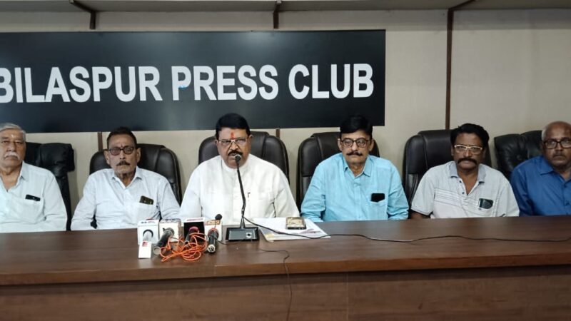 लोकतंत्र सेनानियों का श्राप लगा भूपेश सरकार को…सच्चिदानंद उपासने