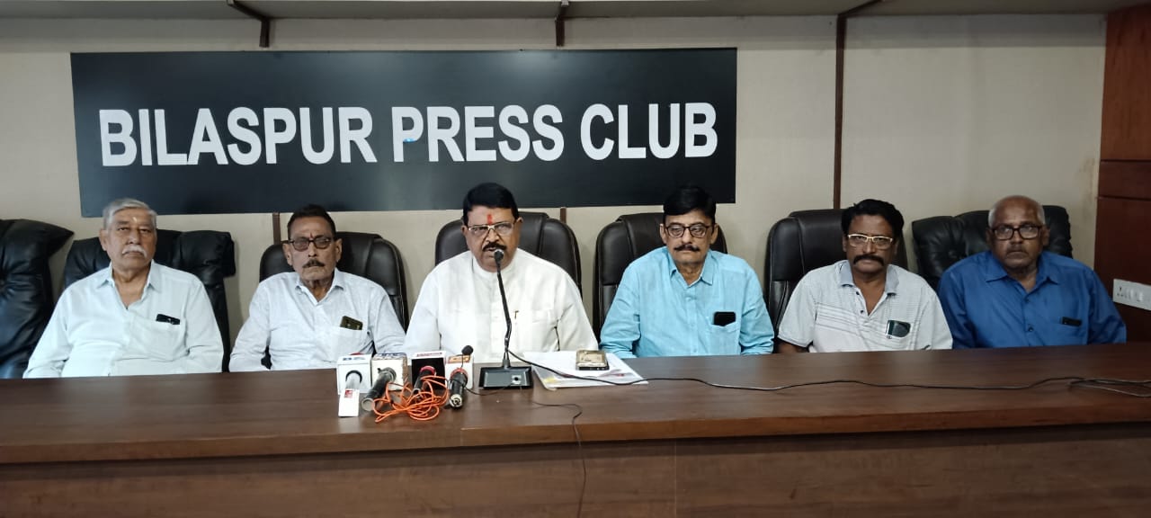 लोकतंत्र सेनानियों का श्राप लगा भूपेश सरकार को…सच्चिदानंद उपासने