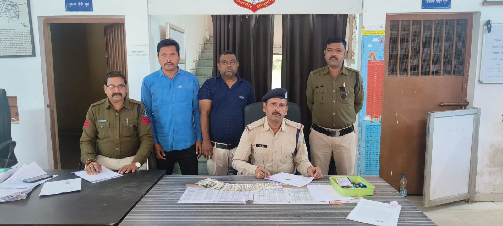 सिरगिटटी पुलिस ने सटोरियो के विरूद्व किया कार्यवाही, क्षेत्रागंर्त हारजीत का दांव लगाकर सटटा पटटी लिखते 2 आरोपी गिरफ्तार……