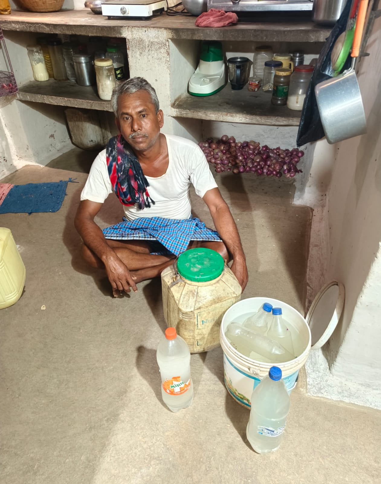 सहायक जिला आबकारी अधिकारी छबि पटेल के नेतृत्व मे बिल्हा वृत्त पर किया गया छापामार कार्यवाही….