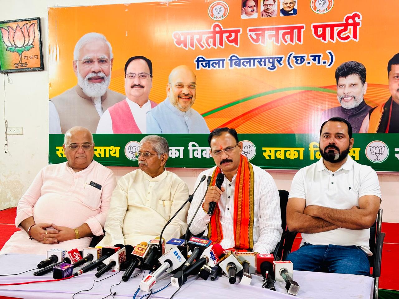 कल पूरी दुनिया, मोदी जी के नेतृत्व में योग फॉर वन अर्थ,वन हेल्थ, की थीम पर योग दिवस मनाएगीः श्यामबिहारी जायसवाल  मोदी जी के प्रयासों से योग आधारित अर्थव्यवस्था 20 हजार करोड़ कीःश्यामबिहारी जायसवाल  योग पर मोदी जी की पहल एक वैश्विक आंदोलन बनीःश्यामबिहारी जायसवाल