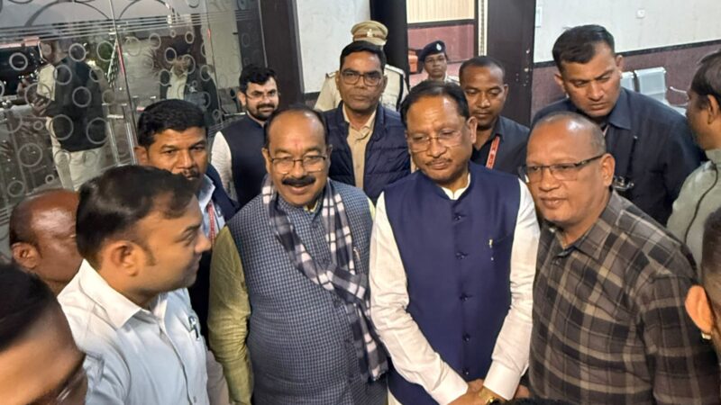 बिलासपुर प्रेस क्लब के प्रतिनिधि मंडल ने सीएम साय से की मुलाकात… जानिए किन मुद्दों को लेकर हुई चर्चा…