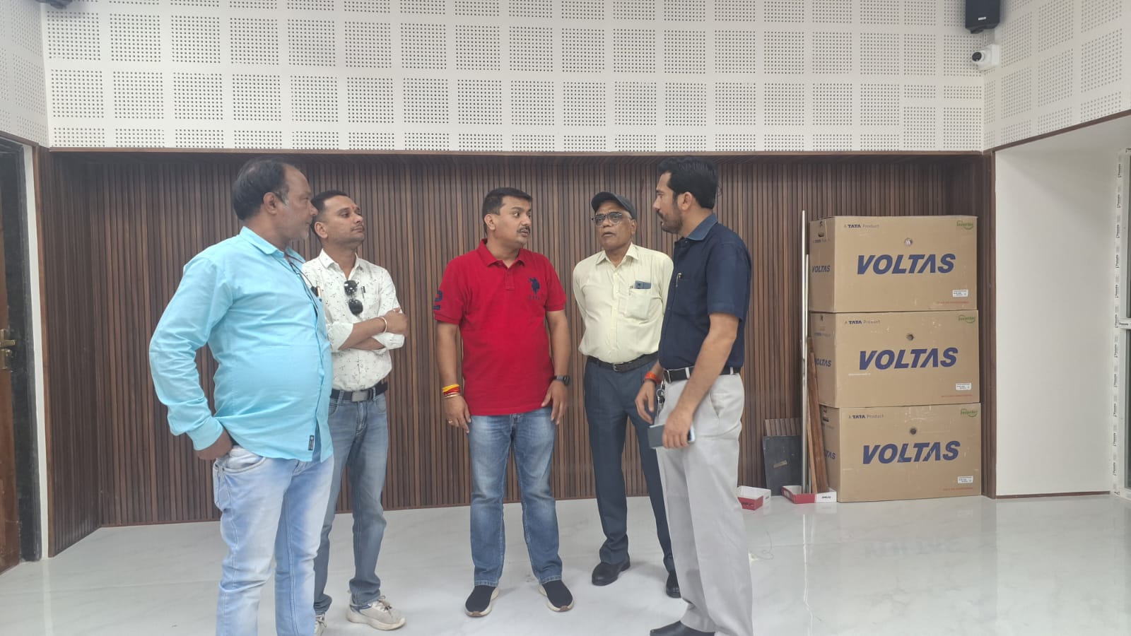 प्रेस क्लब के पुनर्निर्माण का बेलतरा विधायक शुक्ला ने किया मुआयना 