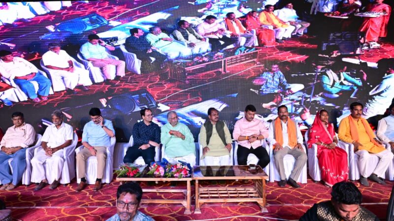 मल्हार महोत्सव का भव्य शुभारंभ, सांस्कृतिक कार्यक्रमों ने बांधा समां