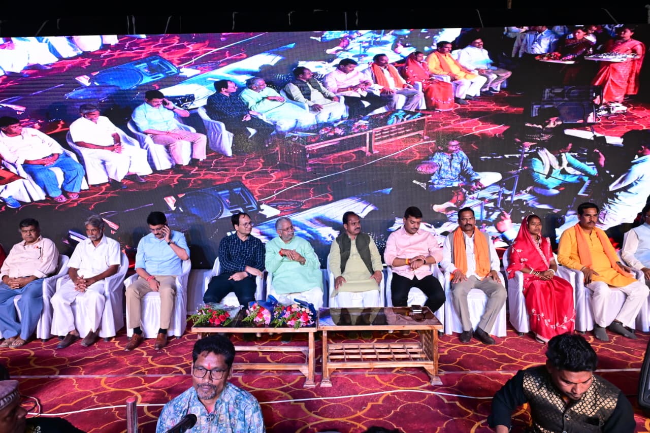 मल्हार महोत्सव का भव्य शुभारंभ, सांस्कृतिक कार्यक्रमों ने बांधा समां