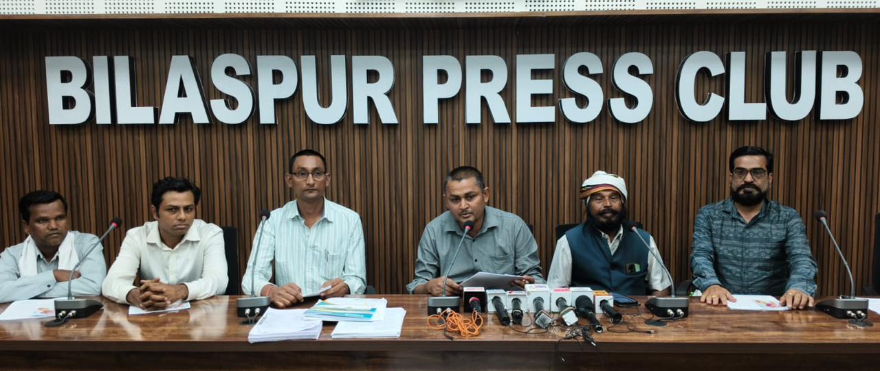 अपोलो अस्पताल पर फिर उठे सवाल, इलाज के दौरान मौत के बाद परिजनों ने खोला मोर्चा..  इलाज या लापरवाही? अपोलो अस्पताल की कार्यप्रणाली पर परिजनों ने उठाए गंभीर सवाल  अपोलो अस्पताल के खिलाफ फूटा परिजनों का गुस्सा, मौत के बाद निष्पक्ष जांच की मांग