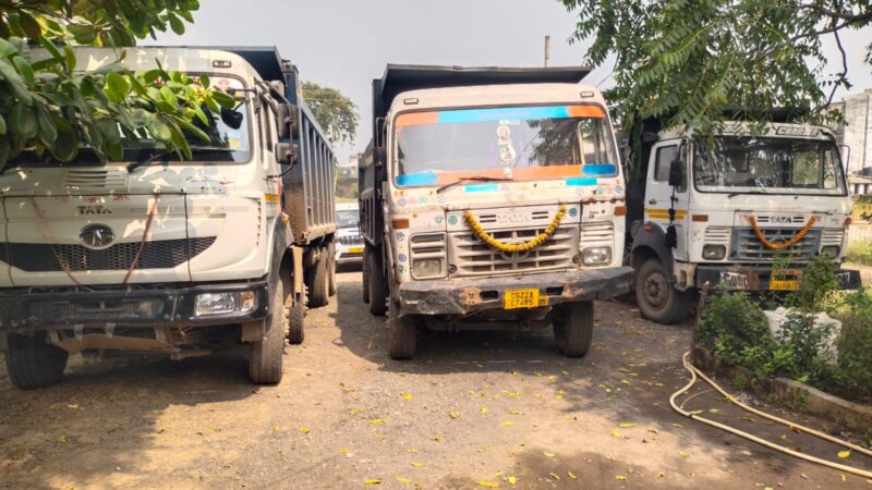 खनिजो के अवैध उतखनन परिवहन पर 07 हाइवा व 03 ट्रैक्टर ट्राली वाहन जप्त